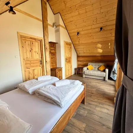 Jedlina - Naturalny Dom Z Bali Jodlowych Cisna Exterior foto