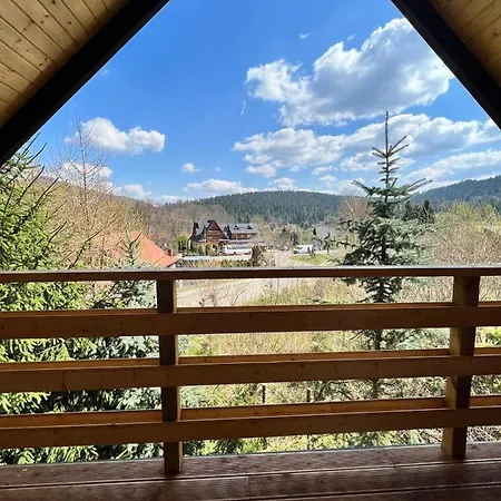 Jedlina - Naturalny Dom Z Bali Jodlowych Cisna Exterior foto