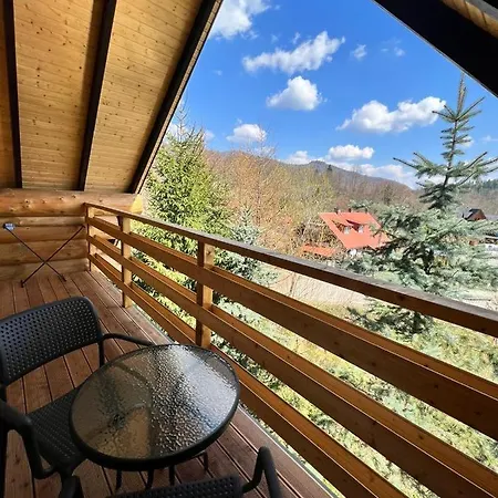 Jedlina - Naturalny Dom Z Bali Jodlowych Cisna Exterior foto